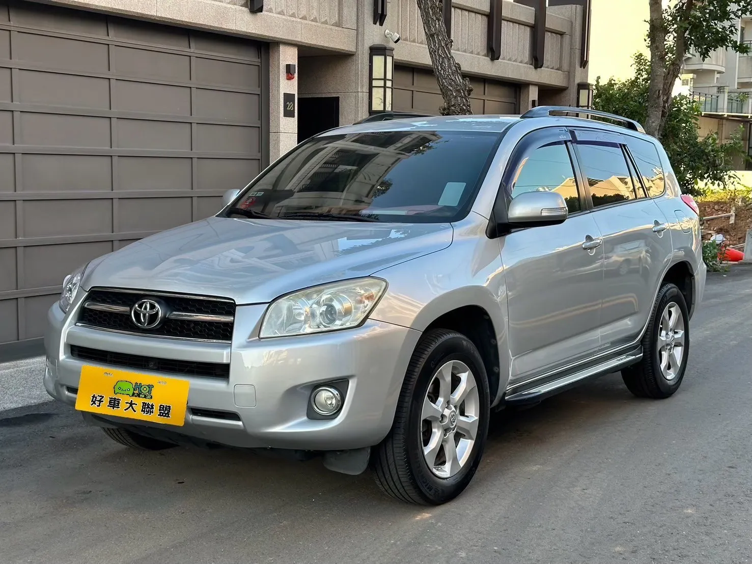 RAV4